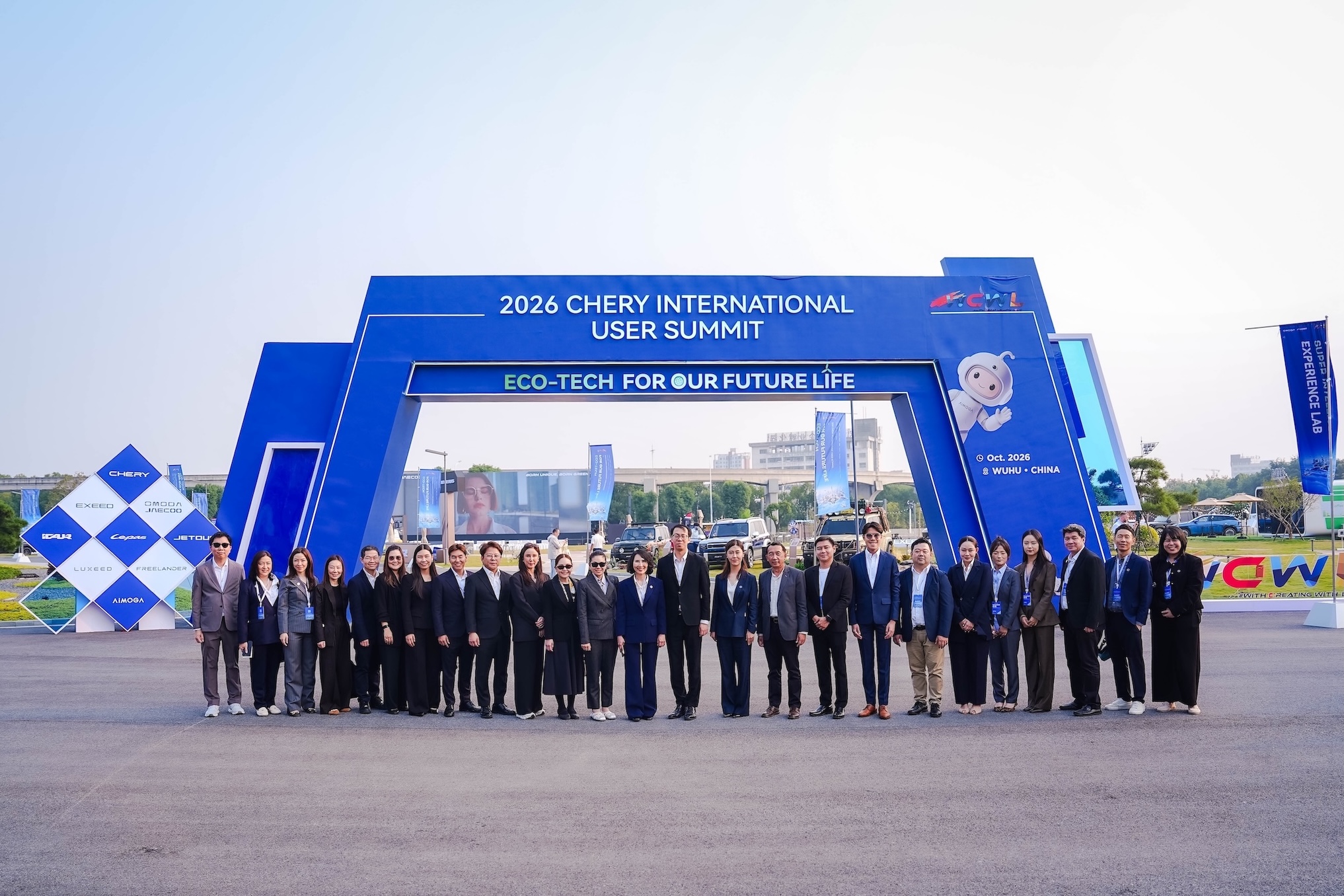 LUXEED เตรียมลุยไทยเต็มสูบ ประกาศแต่งตั้งผู้จำหน่าย 12 แห่งอย่างเป็นทางการ